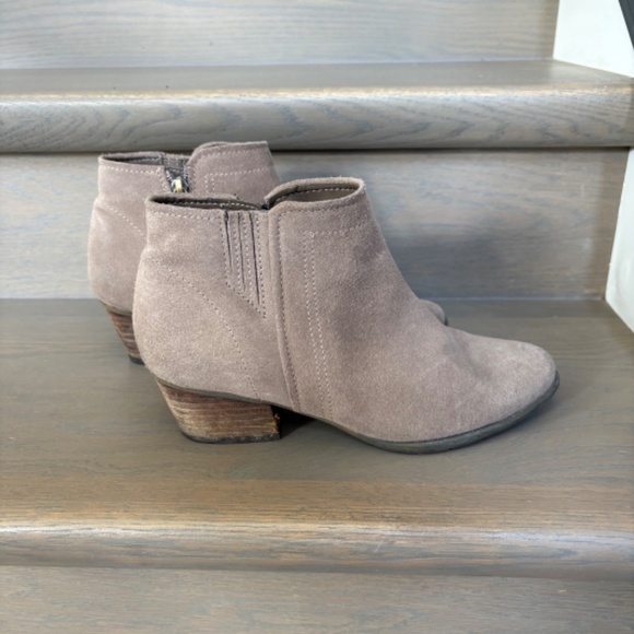 Blondo Women's Booties - Picture 6 of 10
